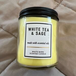 Bath & Body Works White Barn White Tea & Sage Scented Single Wick Candle